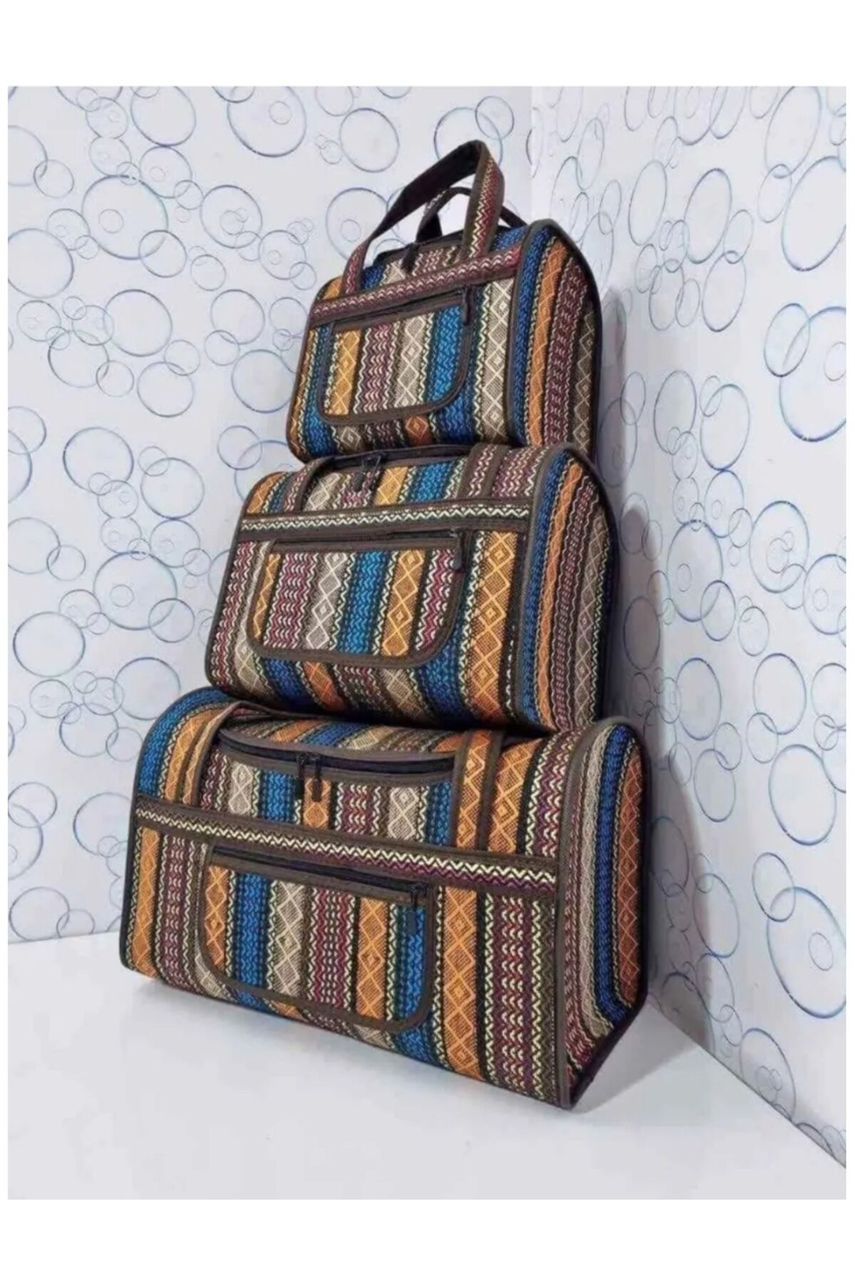 Dan Şık Tasarımı Ile Her Yere Rahatlıkla Götürebileceğiniz Spor Seyahat Çantası Bej