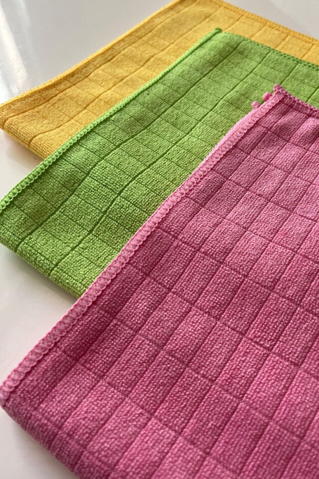 ( 3 Adet ) Mikrofiber Mutfak Temizlik Bezi 40*40 Cm Leke Tutmaz Koku Yapmaz (MİX RENK)